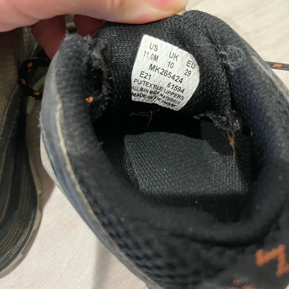 Merrell Kids Shoes in Black and Tan Waterproof Size 11 - Picture 9 of 11